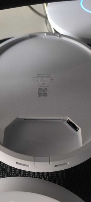 Ubiquiti UniFi U7 Pro Max