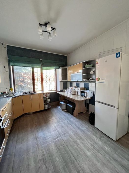 Дом посуточно до 60 человек,центр