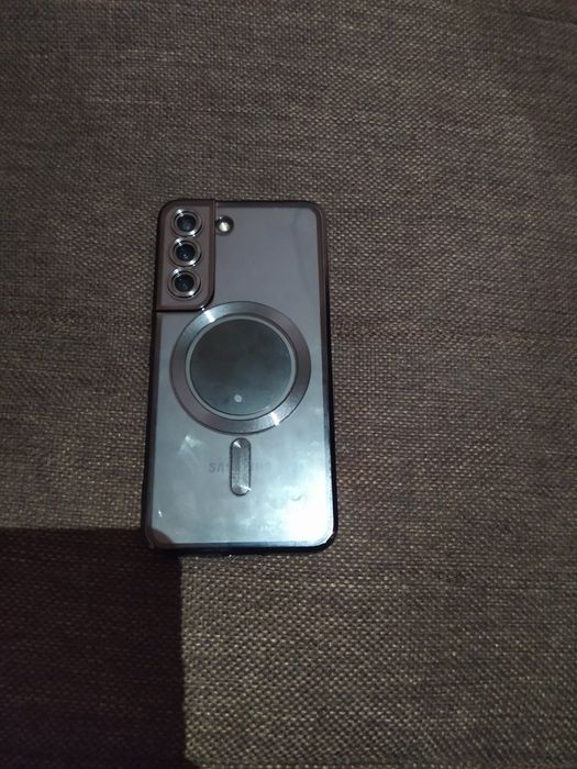 Samsung s22 ideal