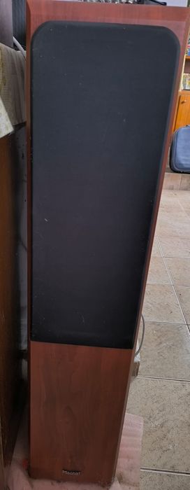 Boxe Magnat Altea 5 impecabile ca noi.