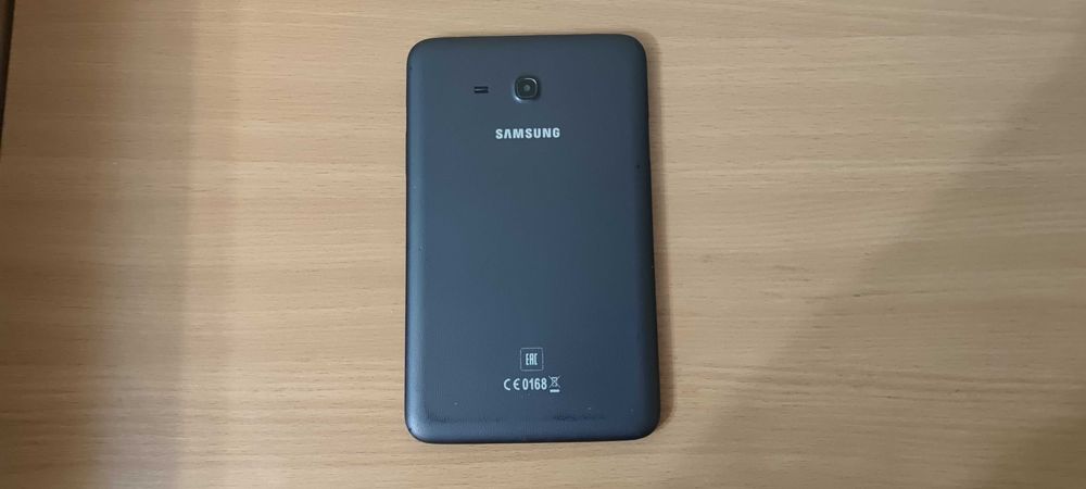 Продам планшет Samsung Tab 3 Lite без сим карты