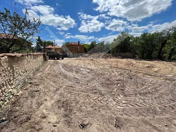 Къща в китното селце Каравелово!