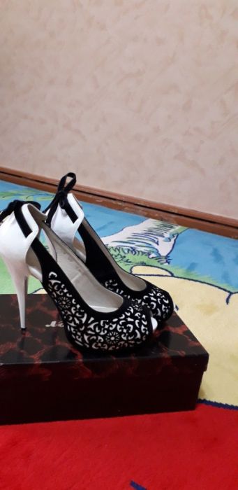 Туфли женские на 39 размер