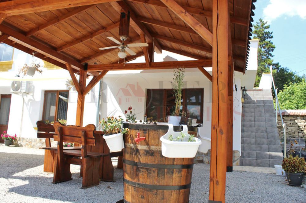 Продава се Къща в с. Горна Липница, Област Велико Търново - 120 кв.м за 510 €/кв.м - Снимка #2