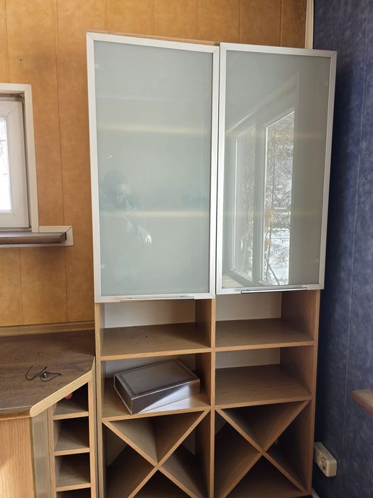 Шкафы, столы, полки