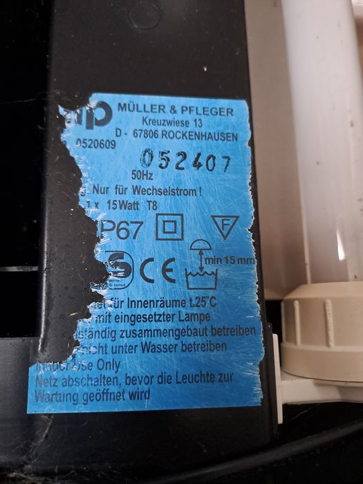 Здравей те продавам капак за аквариум