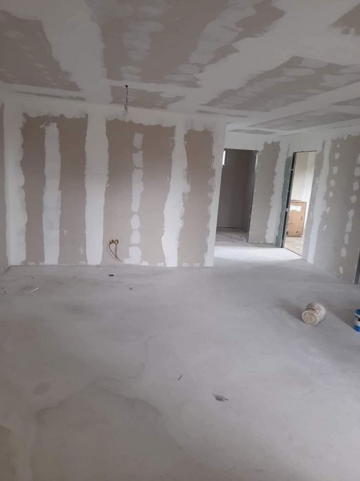 Case Pe Structura Metalica izolate cu panouri Sandwich