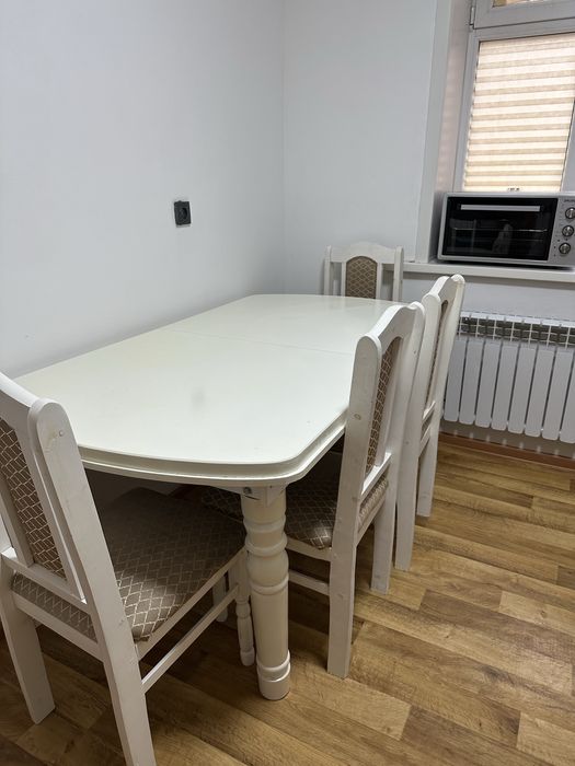 Срочно!!Продается стол со стульями