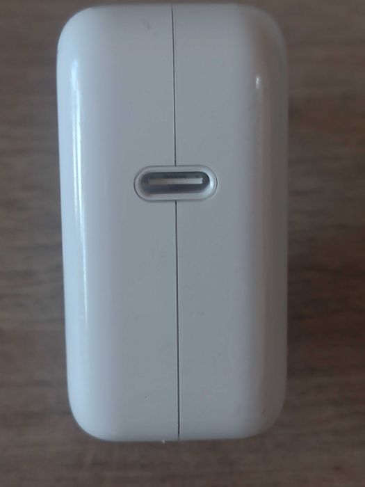 Apple 30w type C зарядно А2164