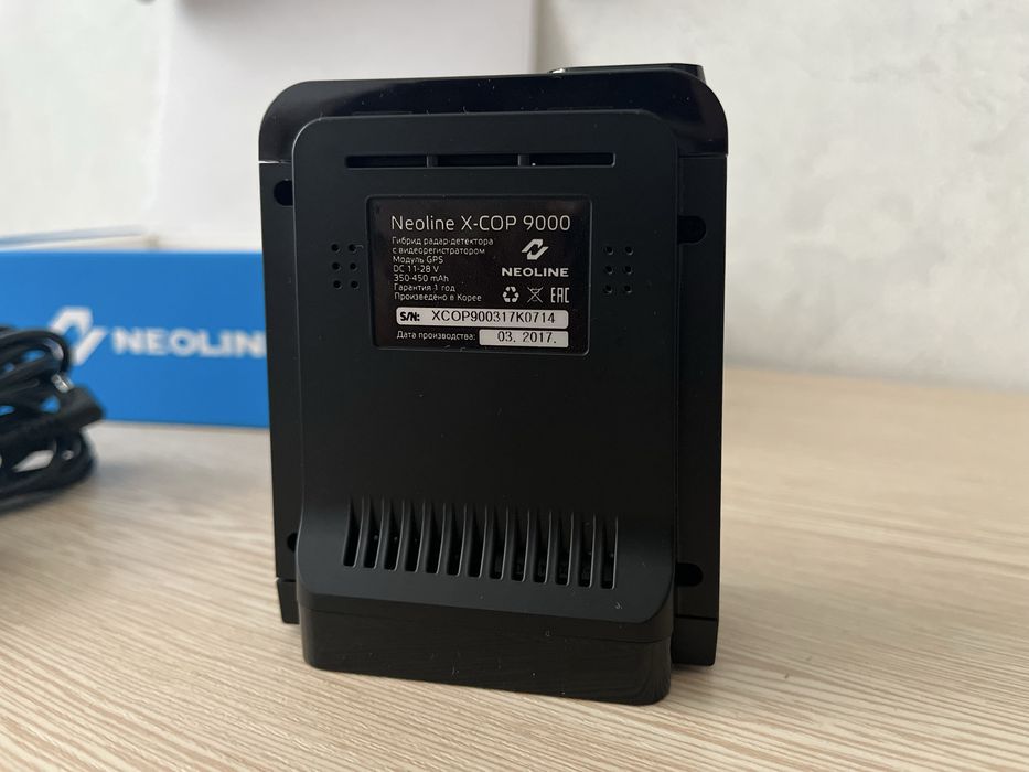 Продам регистратор Neoline X-COP 9300C