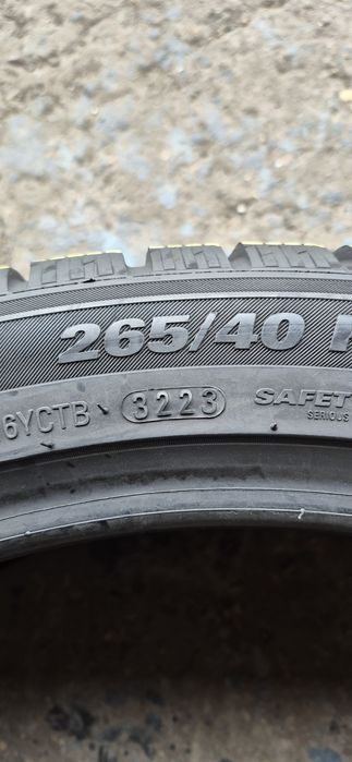 2 anvelope iarna ca noi Kumho 265/40/22,dot 2023.Pretul este pe bucata.