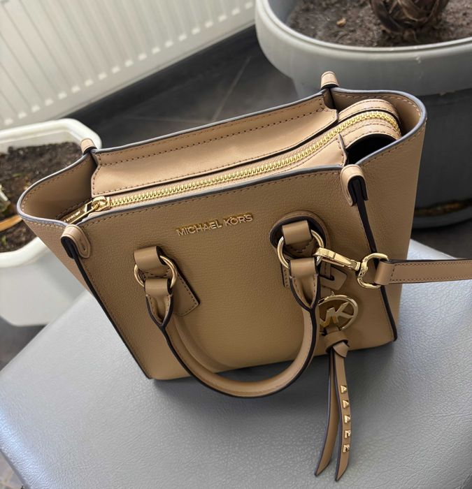 Дамска чанта Michael Kors