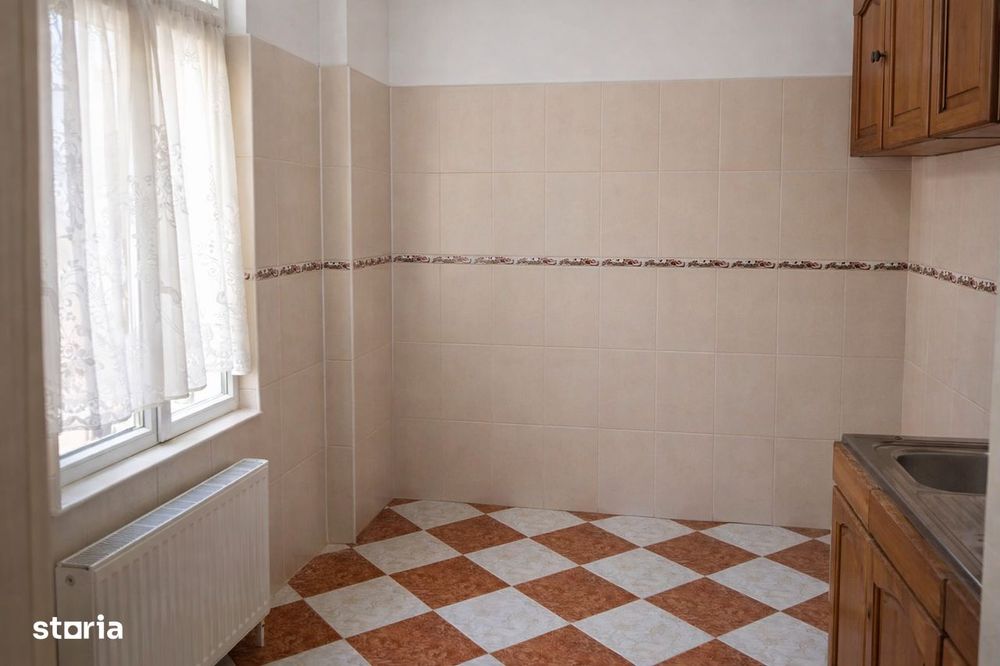 Casă stare excelenta cu 3 camere, Gara de Nord
