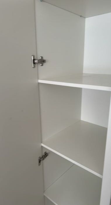 Шкаф с зеркалом продам