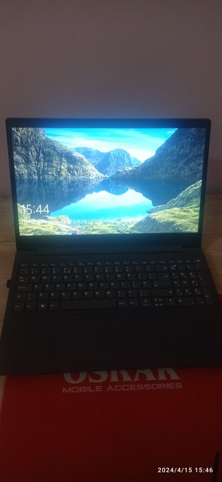 Срошни ноутбук + калонка  екеу косип сатилади срошни