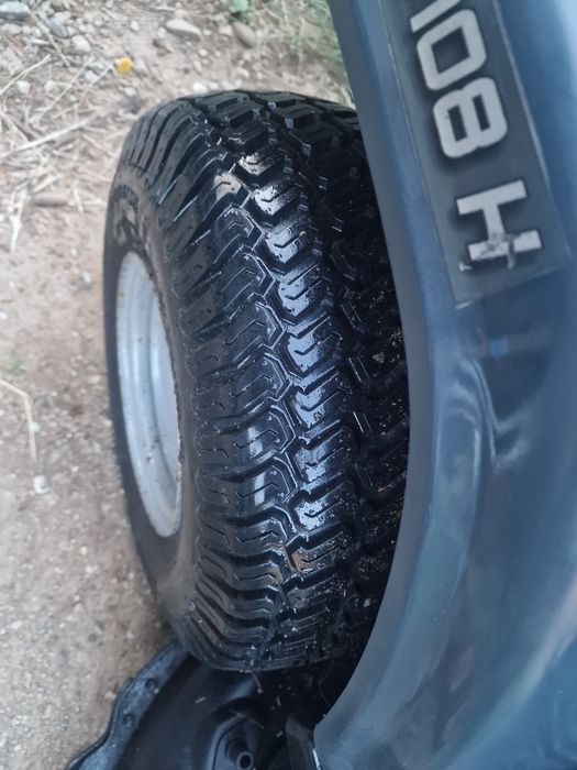 Vand tractoras gazon/masina tuns iarba