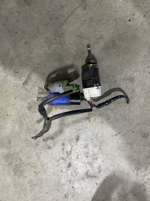 Датчици педал Dacia