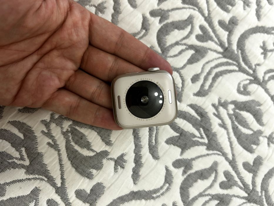 Apple Watch SE 40 мм полный комплект