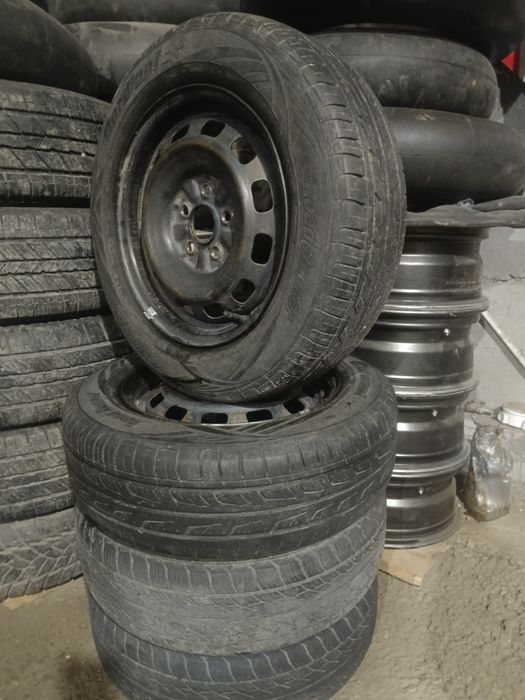 Продам комплект колёс шины баллоны