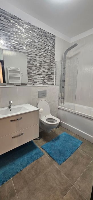 Persoana Fizica Închiriez Apartament 2 Camere Racadau - Tampa Gardens