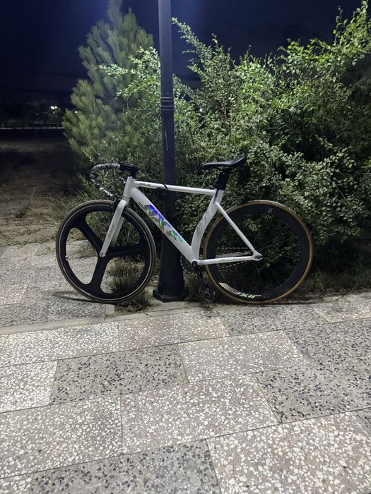 Вклосипед фикс jxfi