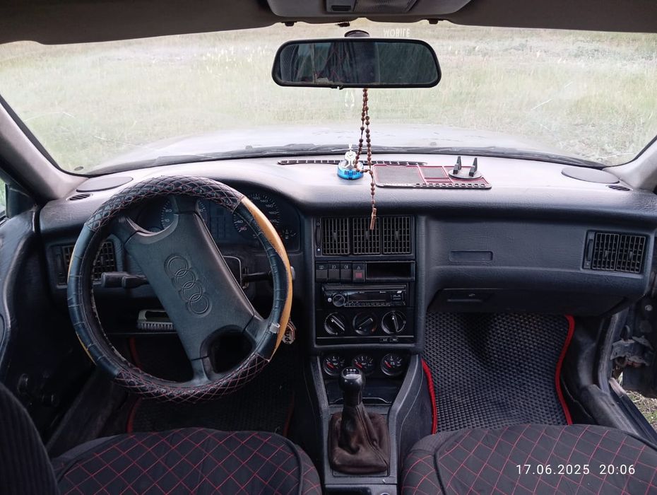 Продам ауди б4 1992 года