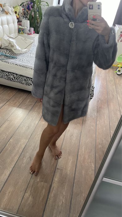 Продам норковую шубу