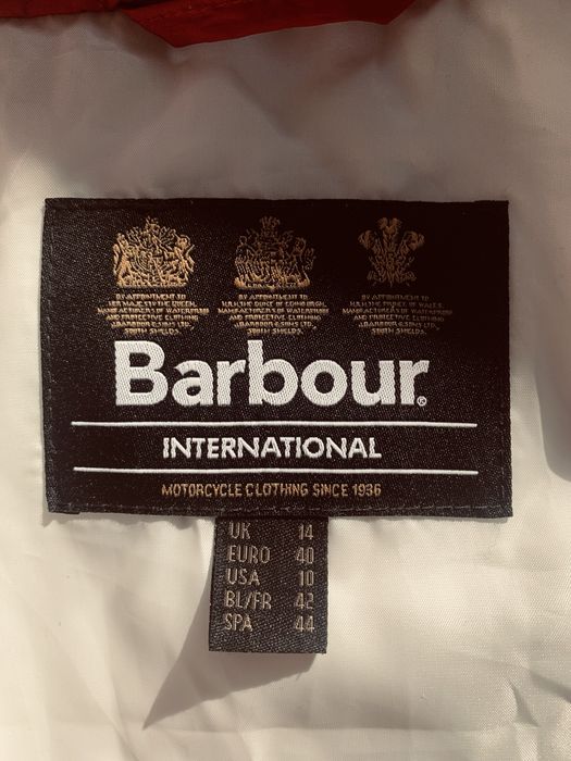 Haina Barbour, culoare rosu, M, sezon toamna