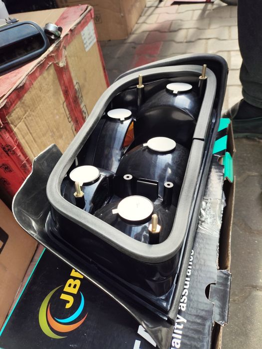 Задний фонарь БМВ 36 Кузов