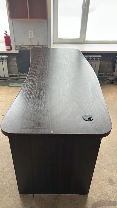 Продам стол и полку