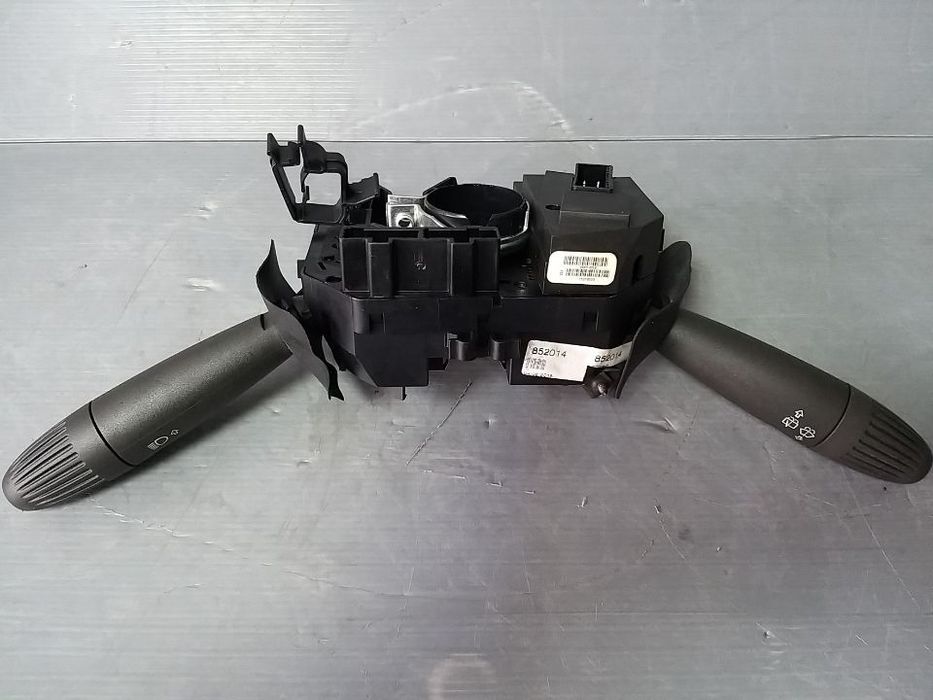 Bloc lumini cu comutator maneta semnalizare fiat punto