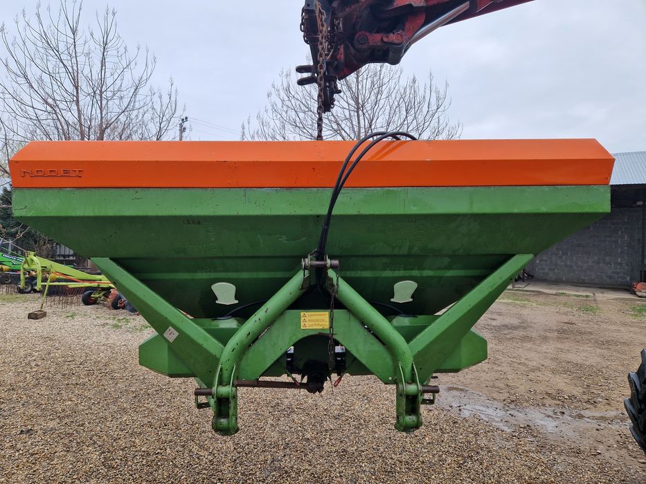 MIG de îngrășăminte Amazone ZA/M 1000