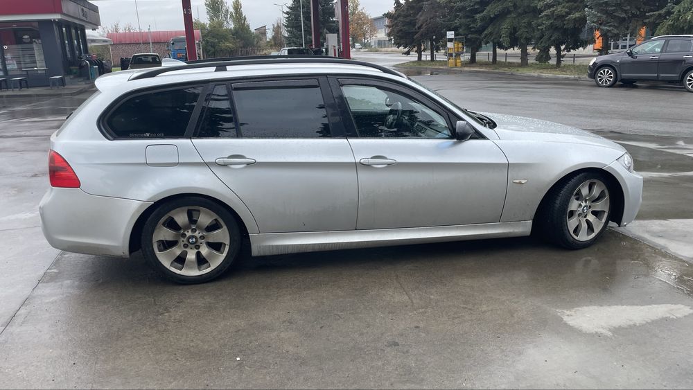 Продавам БМВ 325i.  XD
