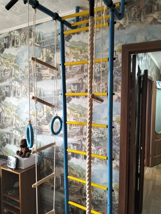 Продается Шведская стенка