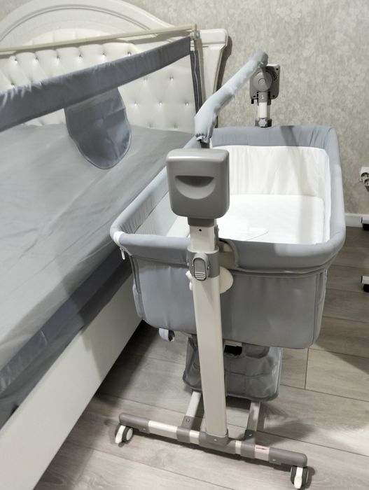 Кроватка для новорожденных