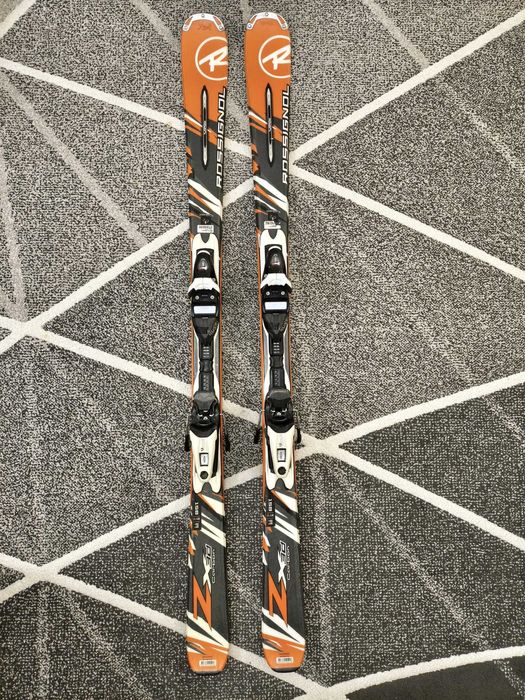 Schiuri Rossignol 158 cm ski in stare buna