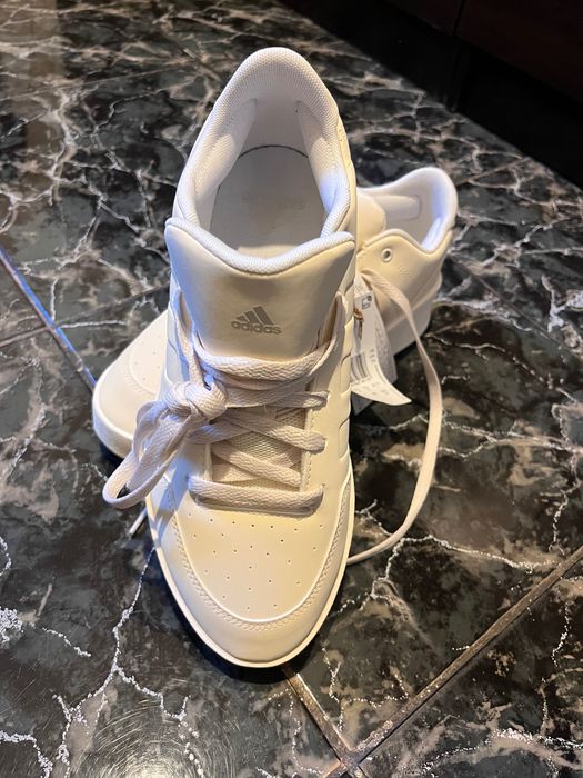 Дамски кецове Adidas MUALLY