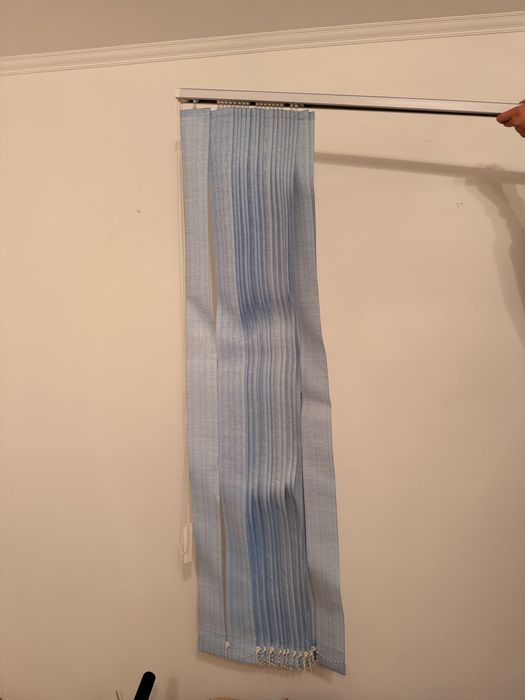 Продам жалюзи 3 шт