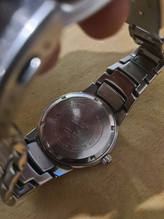 Касио оригинал продам
