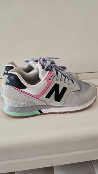 Женские кроссовки New Balance 574