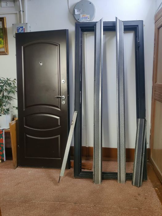 Дверь металлическая