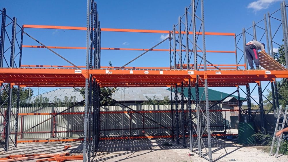 Rafturi metalice industriale