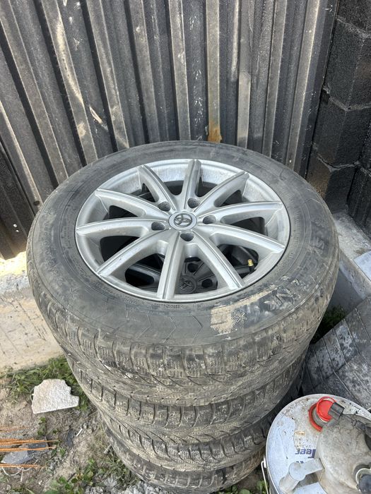 Зимние шины с диской б/у