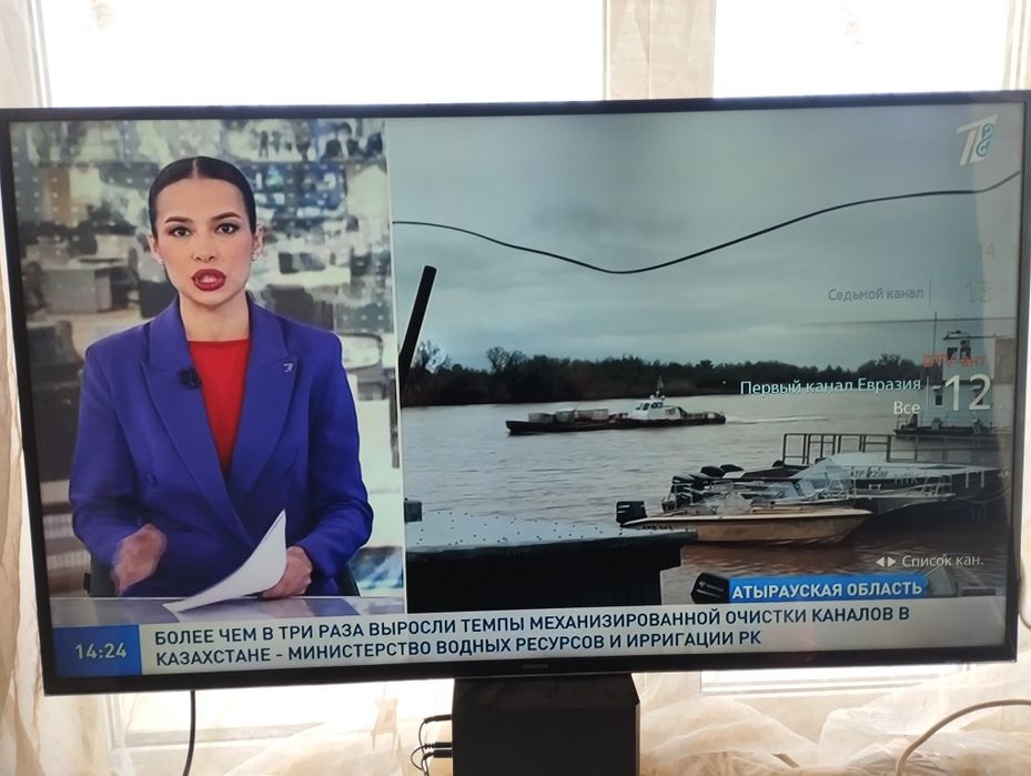 Продам большой samsung smart TV