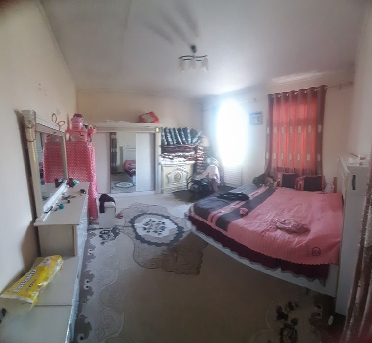 Коттедж , В Ахангаране.