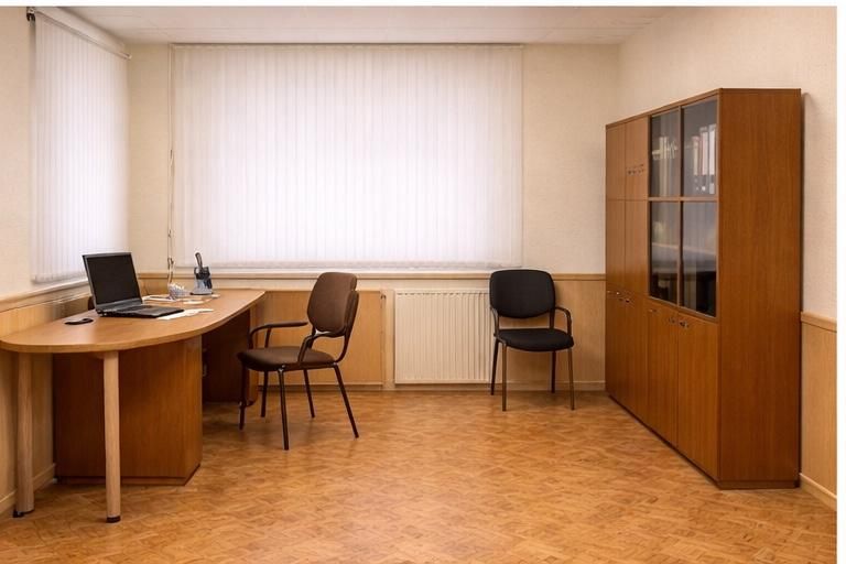 Торгово-офисное здание 850 м², 75 млн. 200 м. от ул. Абая, г. Кокшетау - View 2