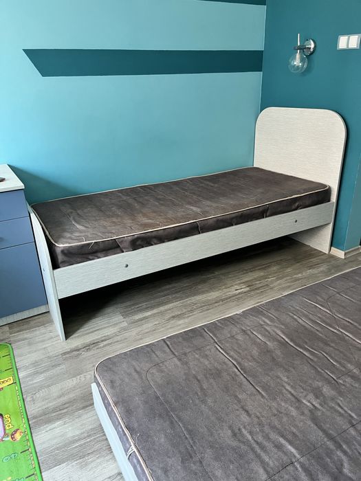 Детско легло с допълнително изтеглящо се легло