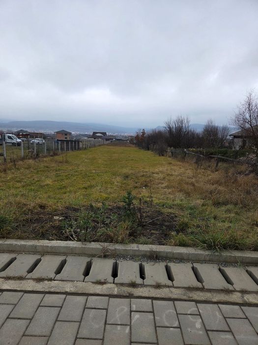 Vand teren in Unirea langa Teraplast Arena