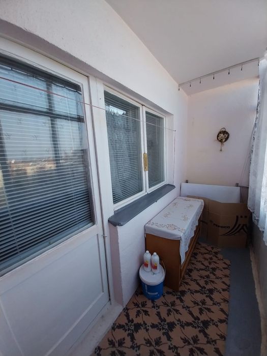 Apartament 3 camere, semidecomandat, str Proporgescu