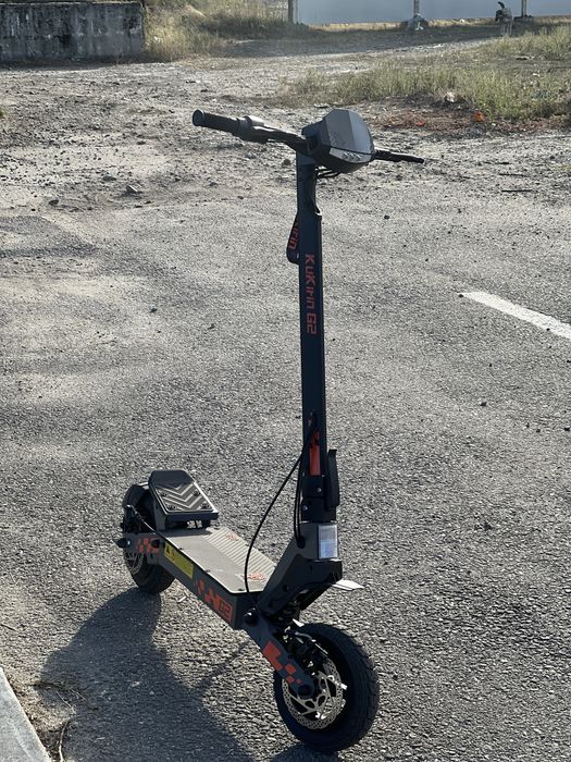 Vând trotinetă electrică KuKirin G2